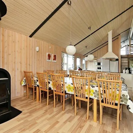 Sleeps 22 Pool Wifi * Vrist